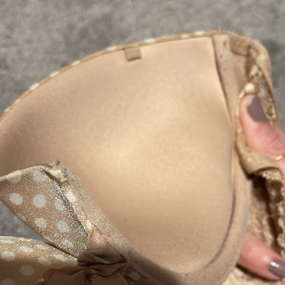 Woman’s strapless bra - Picture 5 of 5